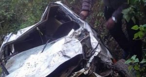 प्युठानमा एम्बुलेन्स दुर्घटना १ को मृत्यु