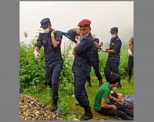 डोटीमा भएको बस दुर्घटना परि तीनको मृत्यू , ३३ जना घाइते