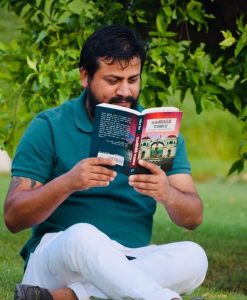 रविन्द्र मिश्रको पुस्तक ‘राजनीतिसँगै राजकाज’ कतारमा चर्चाको चुलीमा